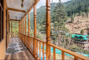 Blue sky home jibhi